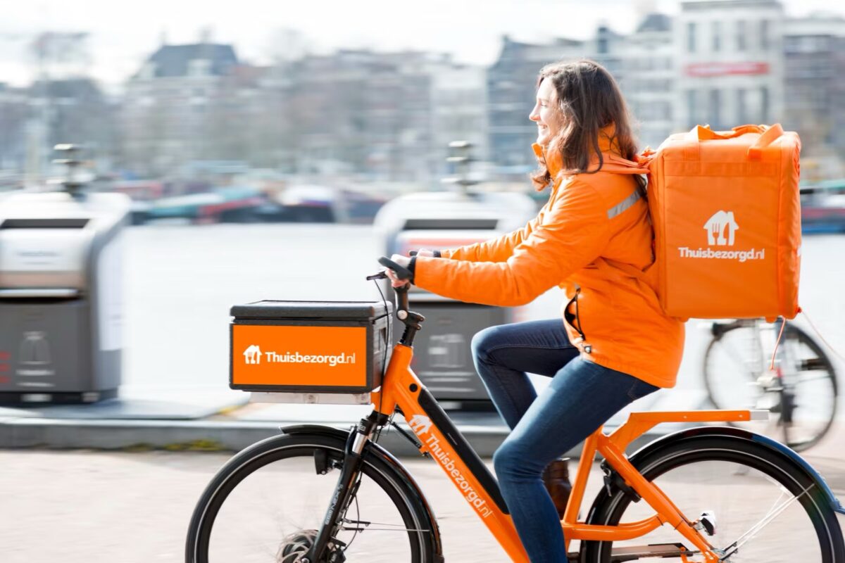 Wat is beter werken voor Thuisbezorgd of voor UberEATS?